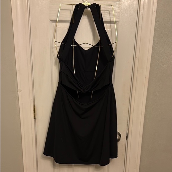 Athletic Black Halter Jumpsuit - Picture 4 of 7